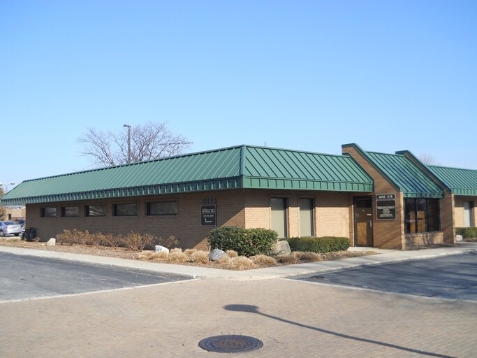 8695 Connecticut St, Merrillville, IN à louer - Photo du bâtiment - Image 1 de 29