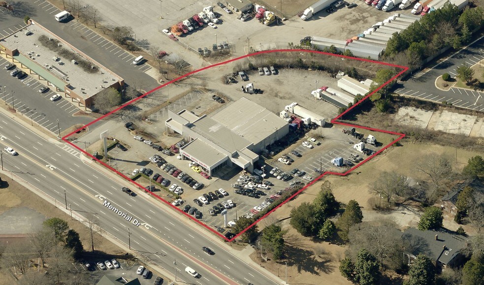 6276 Memorial Dr, Stone Mountain, GA à vendre - Photo du bâtiment - Image 2 de 13