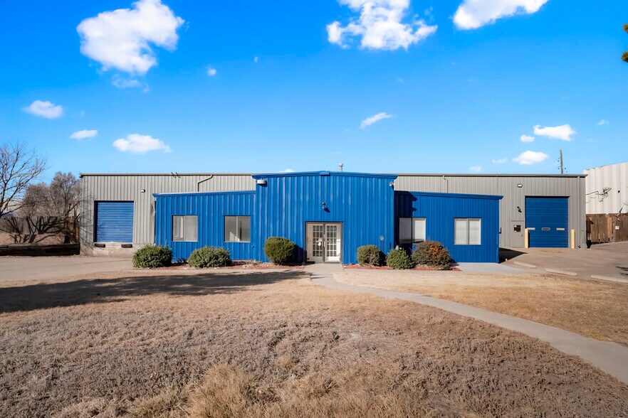 5745 Monaco St, Commerce City, CO à louer - Photo du bâtiment - Image 3 de 41