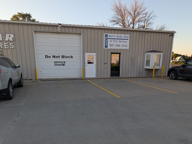 1140 N Broadway St, Spring Valley, MN à vendre - Photo du bâtiment - Image 2 de 7