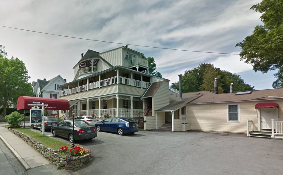 39 Holland Ave, Bar Harbor, ME for sale - Primary Photo - Image 1 of 2