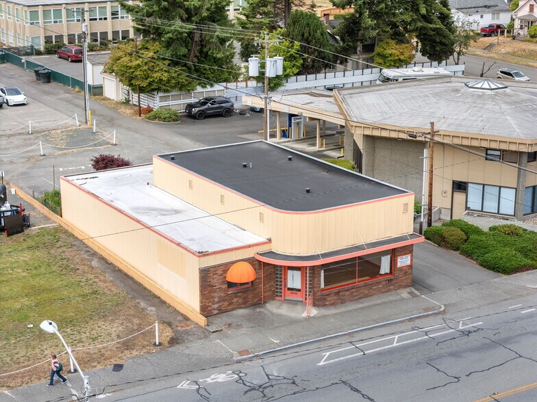 710 S Lincoln St, Port Angeles, WA à vendre - Photo principale - Image 1 de 41