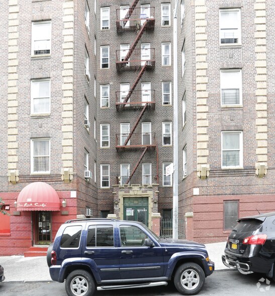 1205 College Ave, Bronx, NY à louer - Photo du bâtiment - Image 2 de 4