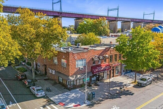 More details for 24-01 23rd Ave, Astoria, NY - Retail for Lease