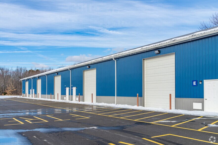 110 Lafferty Ln, Dover, DE à louer - Photo du bâtiment - Image 3 de 9