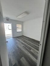 12505 66th St N, Largo, FL for lease Interior Photo- Image 2 of 3