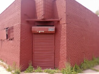 Plus de détails pour 11383 E 7 Mile Rd, Detroit, MI - Commerce de détail à vendre