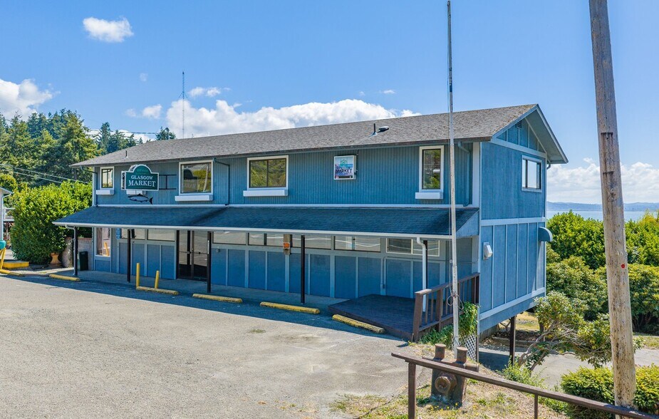 67552 East Bay Rd, North Bend, OR à vendre - Photo du bâtiment - Image 2 de 43