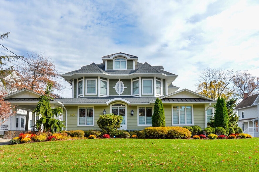 145 Prospect St, Ridgewood, NJ for lease - Building Photo - Image 1 of 5