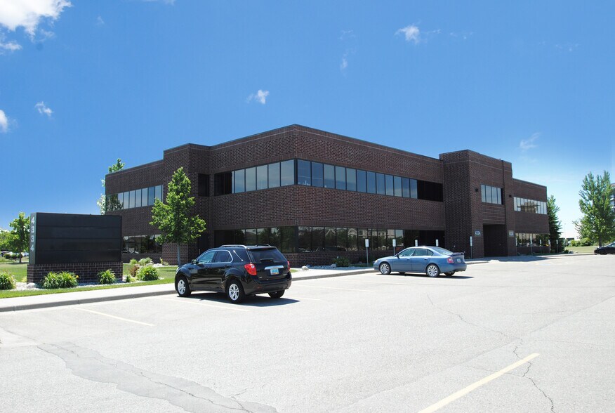 4334 18th Ave S, Fargo, ND à louer - Photo du bâtiment - Image 1 de 2
