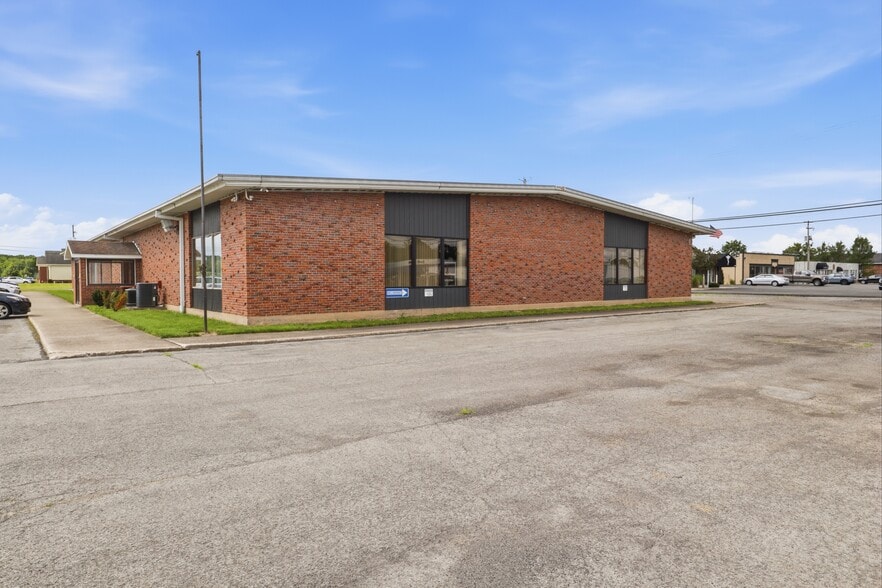 6614 Lincoln Ave, Lockport, NY for sale - Building Photo - Image 2 of 31