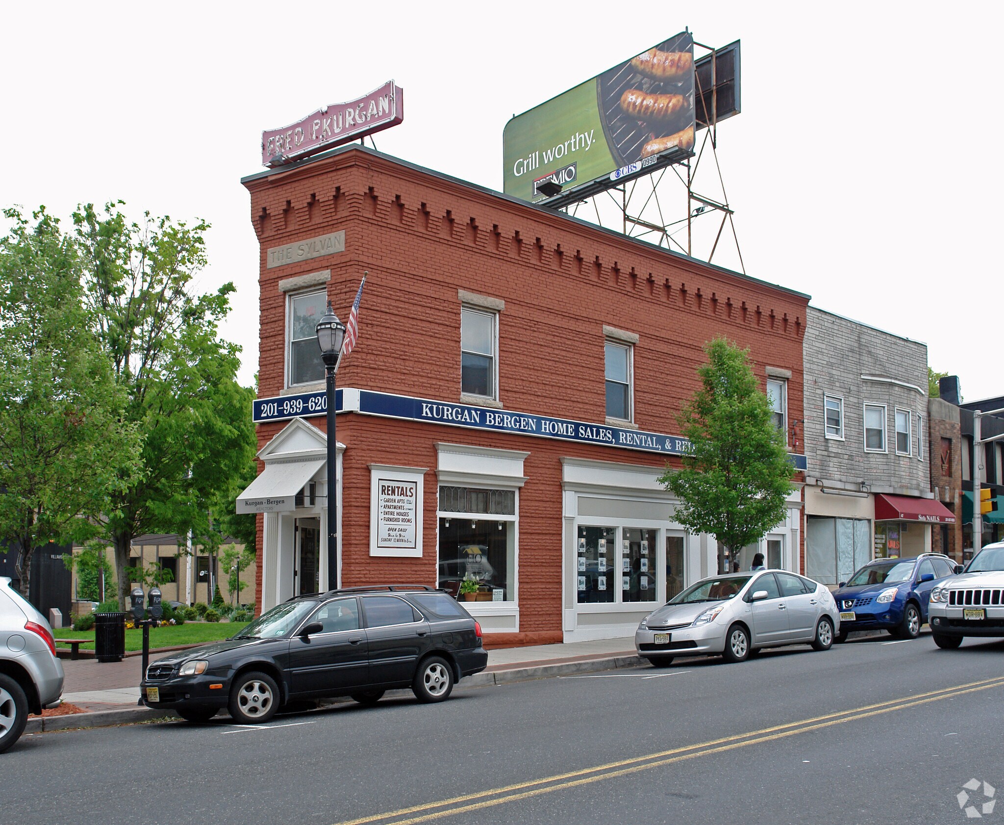 2 Sylvan St, Rutherford, NJ for lease Primary Photo- Image 1 of 4