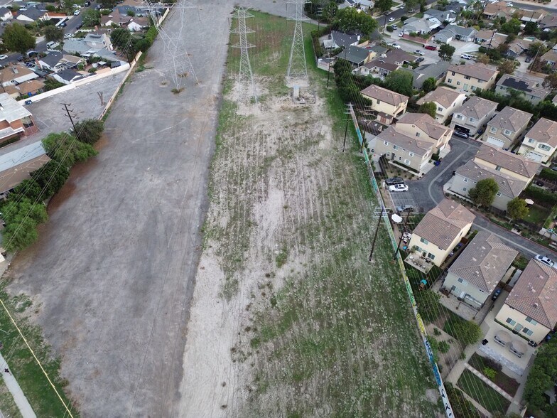 11156 Victory Blvd, North Hollywood, CA à louer - Photo du bâtiment - Image 2 de 3