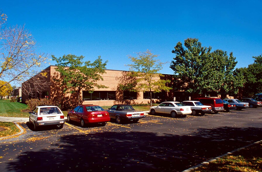 3385 Newmark Dr, Miamisburg, OH à louer - Photo du bâtiment - Image 2 de 13