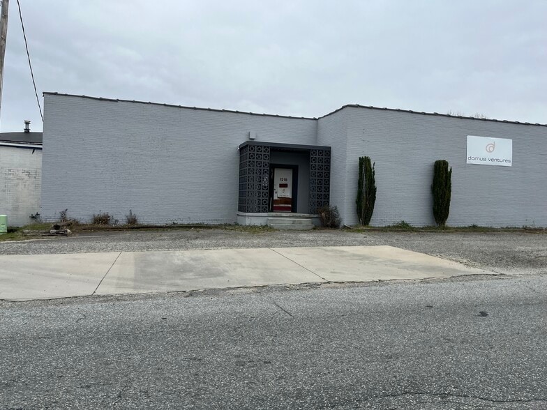1218 Ward St, High Point, NC for lease - Building Photo - Image 1 of 11