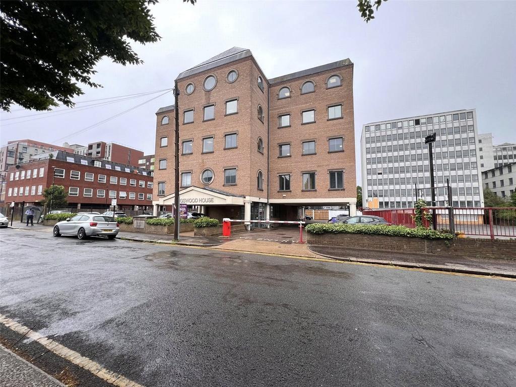 58-64 Baxter Ave, Southend On Sea for lease Building Photo- Image 1 of 23
