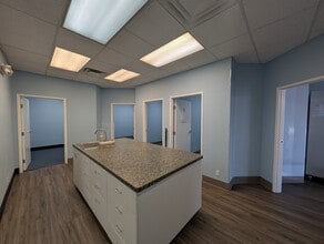 69730 Highway 111, Rancho Mirage, CA for lease Interior Photo- Image 2 of 6