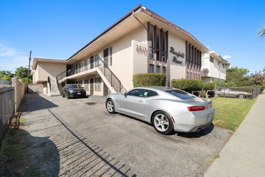 2917 S Mansfield Ave, Los Angeles, CA à vendre - Photo du bâtiment - Image 3 de 9