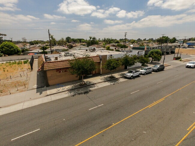 More details for 6176 Atlantic Blvd, Long Beach, CA - Retail for Sale