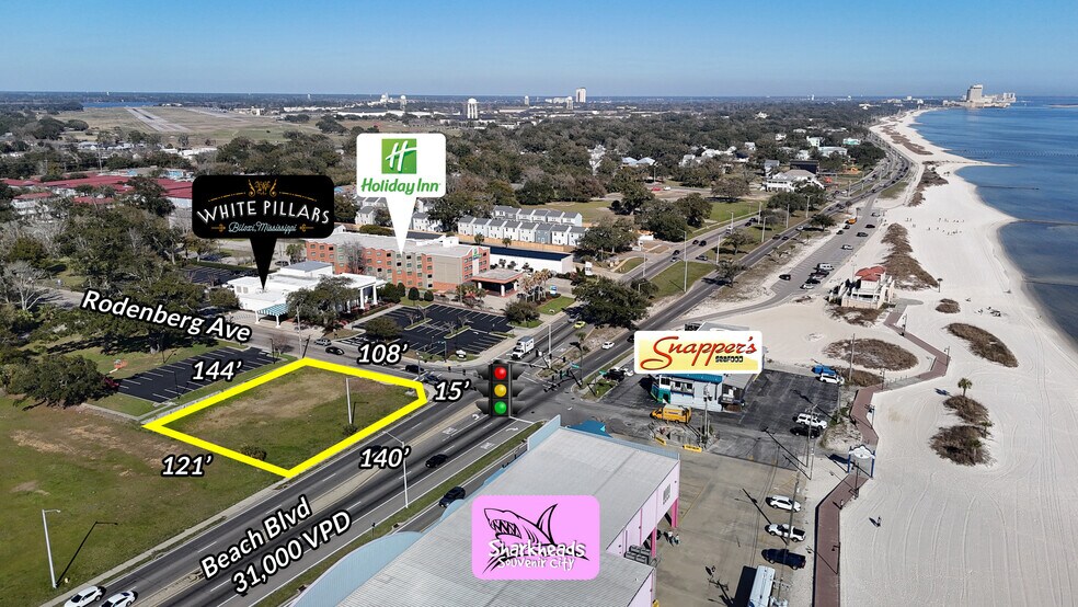 1704 Beach Blvd, Biloxi, MS à vendre - Photo du bâtiment - Image 2 de 12