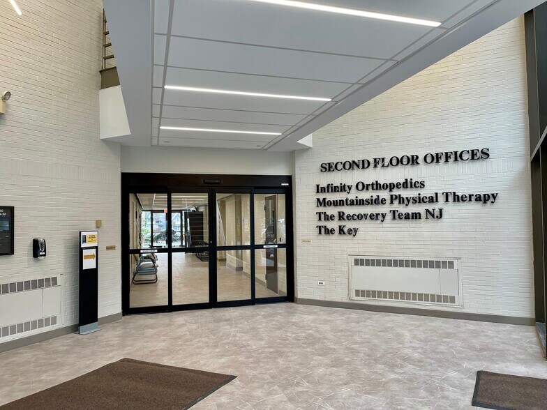 1450 Us Highway 22 W, Mountainside, NJ à louer - Photo intérieure - Image 2 de 11