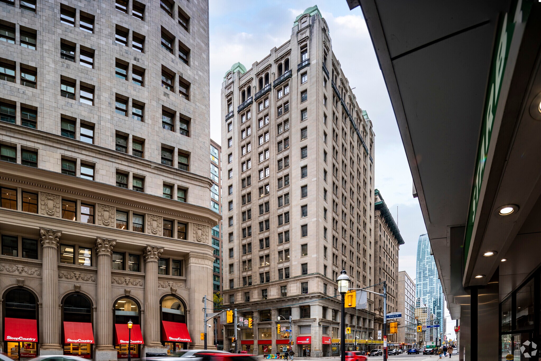 69 Yonge St, Toronto, ON à louer Photo du bâtiment- Image 1 de 5