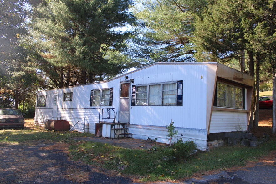 Chapel Dr, Pine Grove, PA à vendre - Photo du b timent - Image 3 de 13