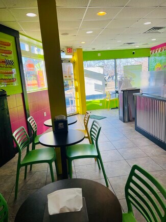 Plus de détails pour 78-88 Bayville Ave, Bayville, NY - Commerce de détail à louer