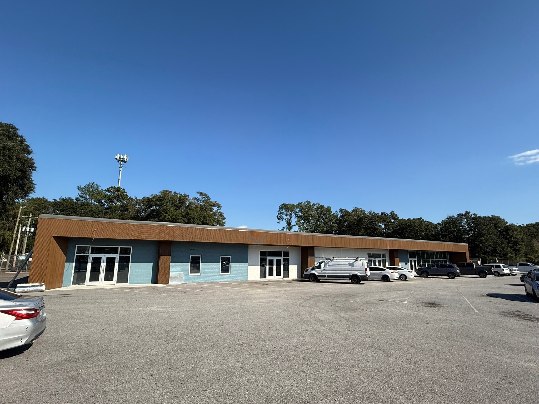 5640 Rivers Ave, North Charleston, SC for lease Building Photo- Image 1 of 15
