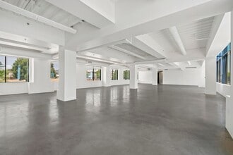 9975 Santa Monica Blvd, Beverly Hills, CA for lease Interior Photo- Image 2 of 7