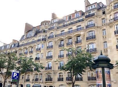 105 Rue Jouffroy D'Abbans, Paris for lease - Building Photo - Image 2 of 12