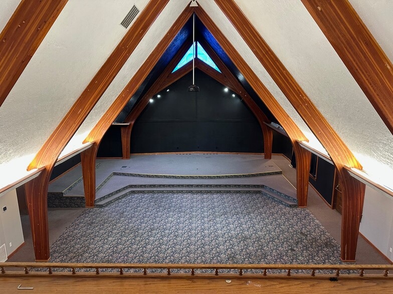 1099 Queen Ave SW, Albany, OR for sale - Building Photo - Image 3 of 13