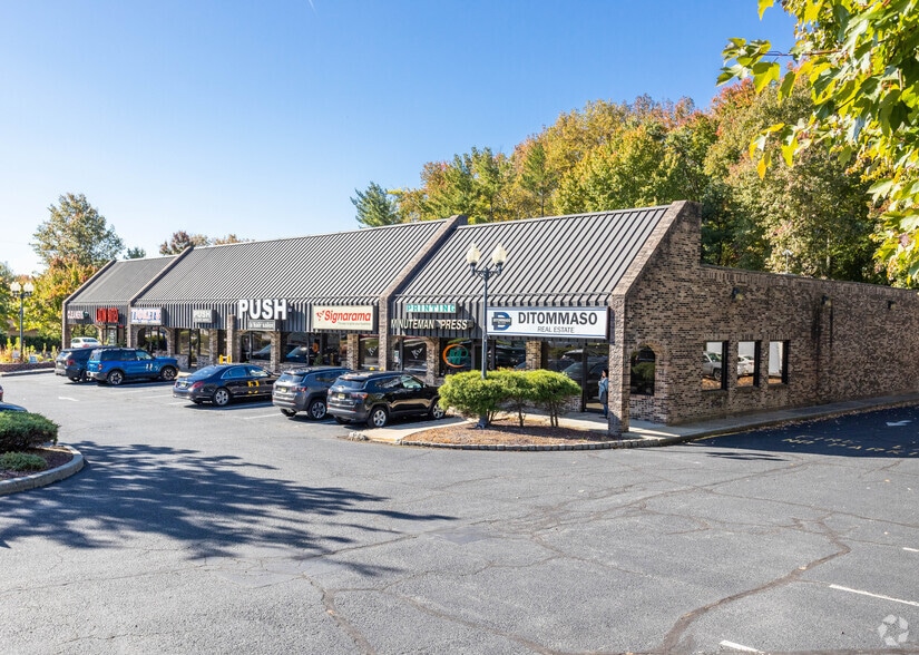 349 Us Highway 9, Englishtown, NJ for lease - Building Photo - Image 2 of 3