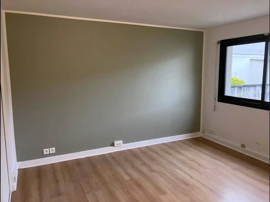 24 Rue Des Moulineaux, Suresnes for lease Interior Photo- Image 1 of 4