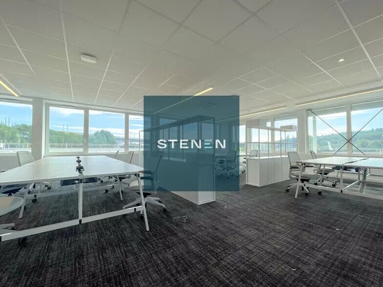 Office in Aix-en-Provence for lease - Interior Photo - Image 2 of 22