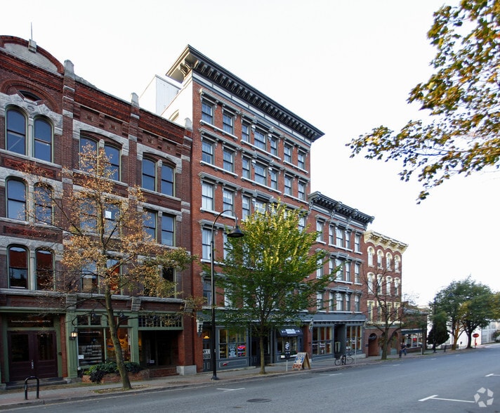 119-125 College St, Burlington, VT for lease - Primary Photo - Image 1 of 4