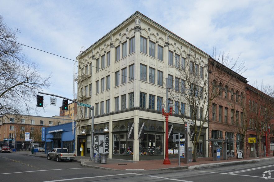 107 NW Fifth Ave, Portland, OR for lease - Primary Photo - Image 1 of 9