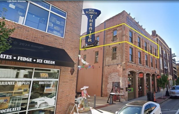 407 President Clinton Ave, Little Rock, AR à louer - Photo du bâtiment - Image 1 de 6