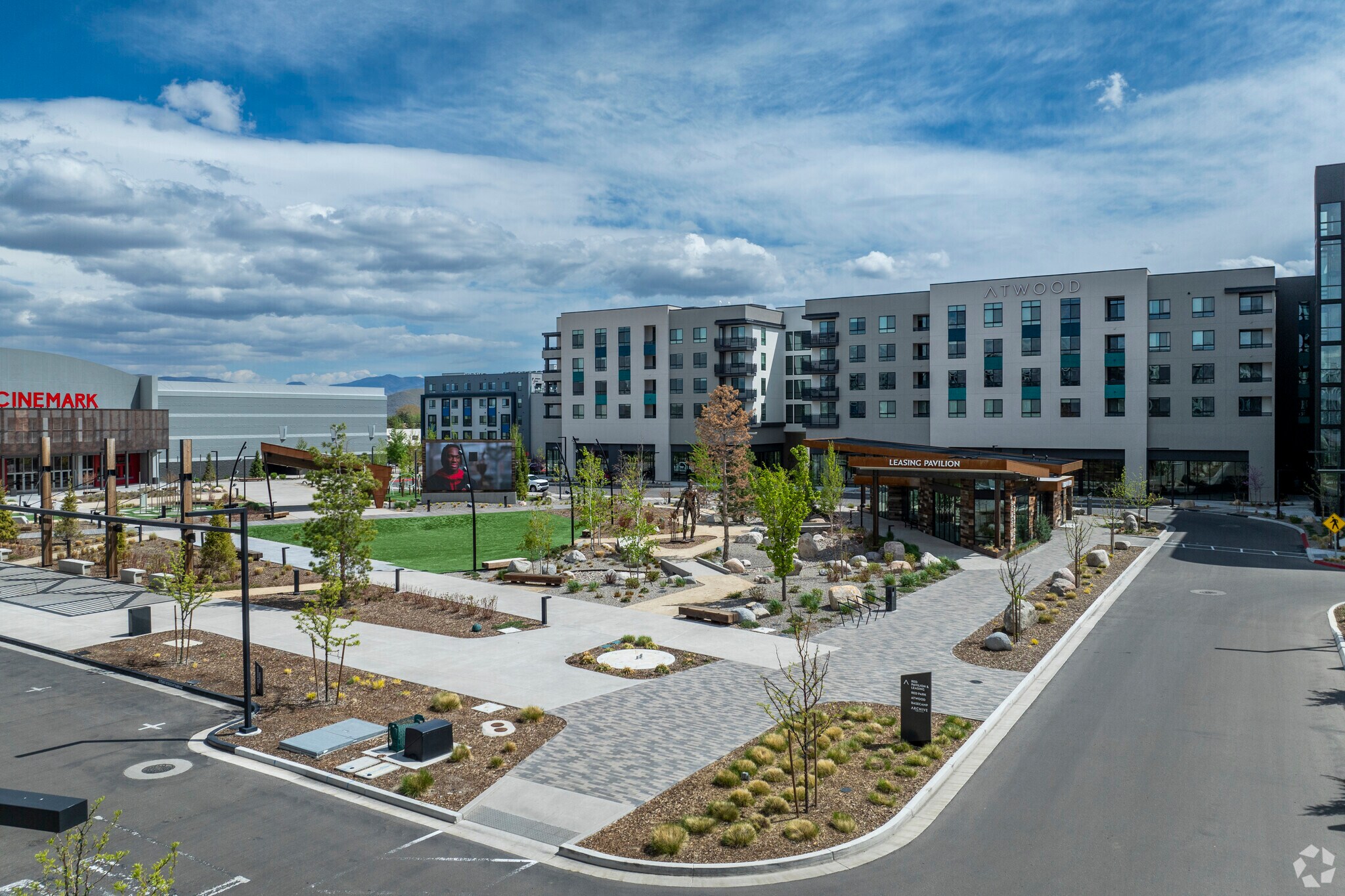 2060 Experience Ave, Reno, NV for lease Primary Photo- Image 1 of 6