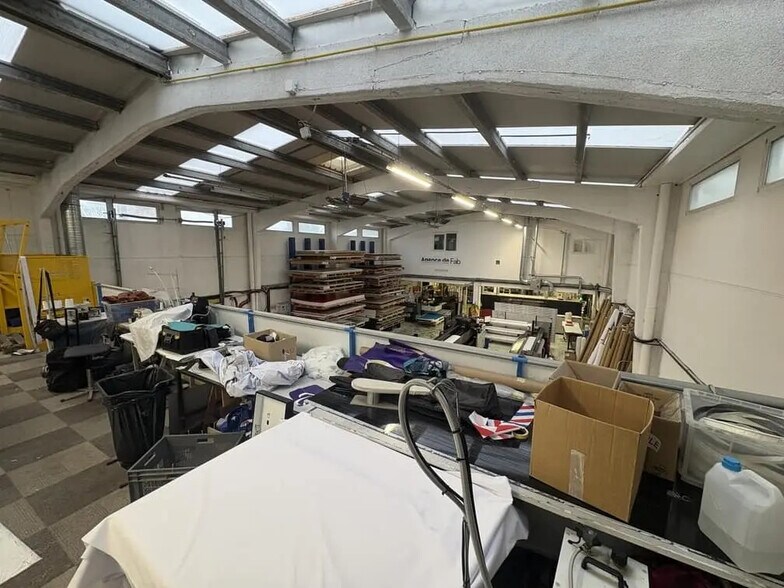 Industriel dans Argenteuil à louer - Photo intérieure - Image 3 de 6