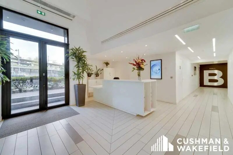 104 Avenue Albert 1Er, Rueil-Malmaison à louer - Hall d’entrée - Image 3 de 8