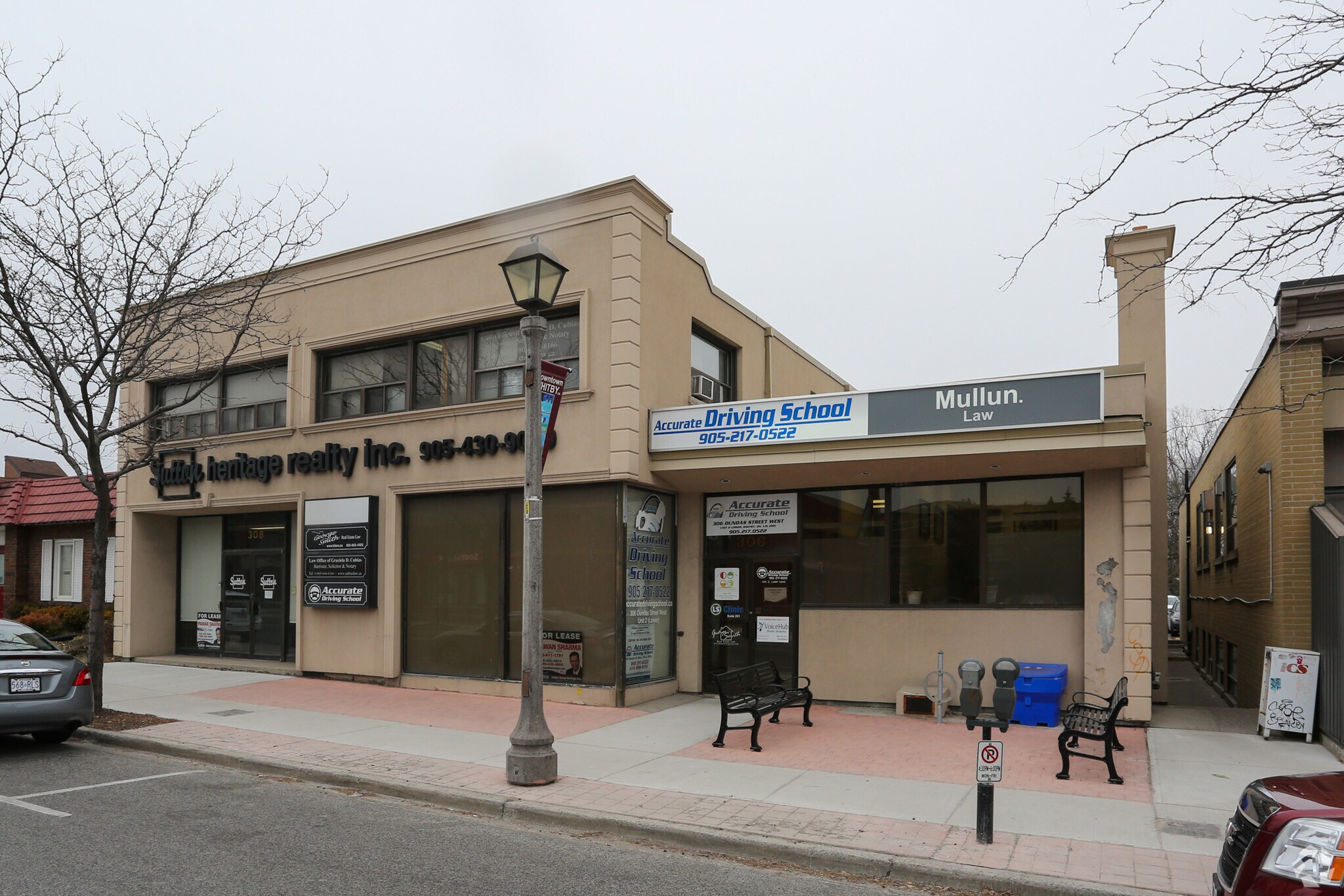 306-308 Dundas St W, Whitby, ON à vendre Photo principale- Image 1 de 1