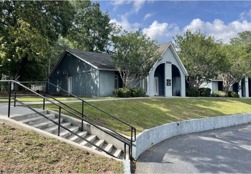 2050 Spaulding Dr, Charleston, SC à vendre Photo du bâtiment- Image 1 de 4