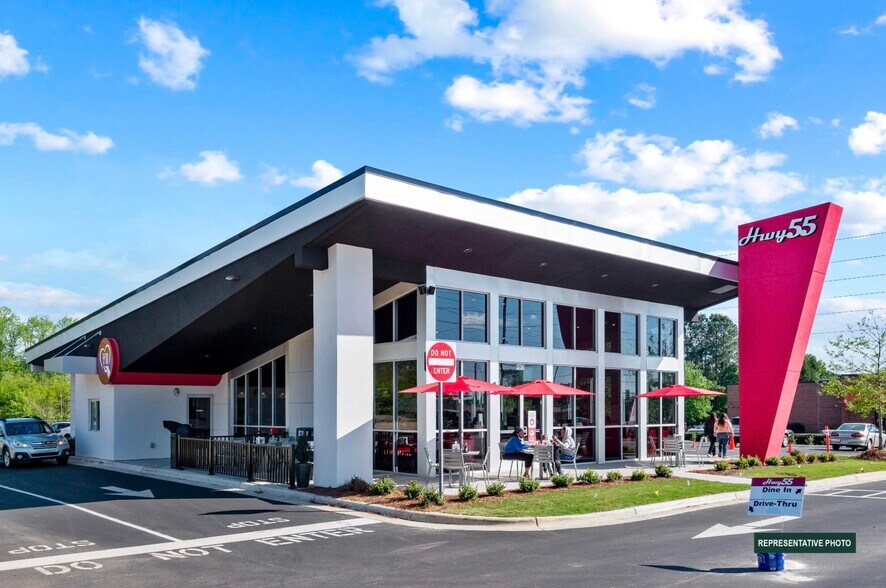 1503 Glenn Blvd SW, Fort Payne, AL à louer - Photo du bâtiment - Image 1 de 4