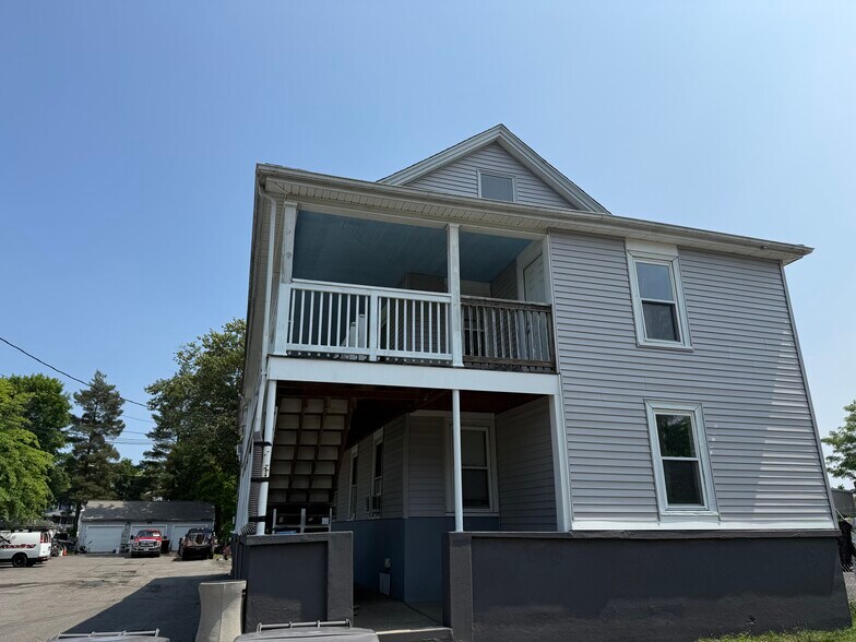 36-38 Beaver Ct, Framingham, MA à vendre - Photo du bâtiment - Image 2 de 3