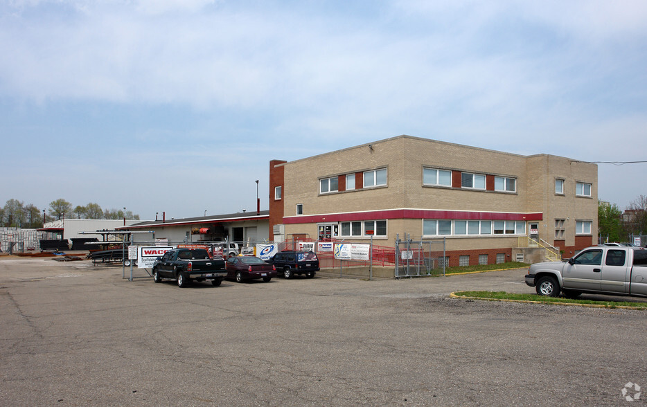 1355 E Archwood Ave, Akron, OH for sale - Building Photo - Image 1 of 1