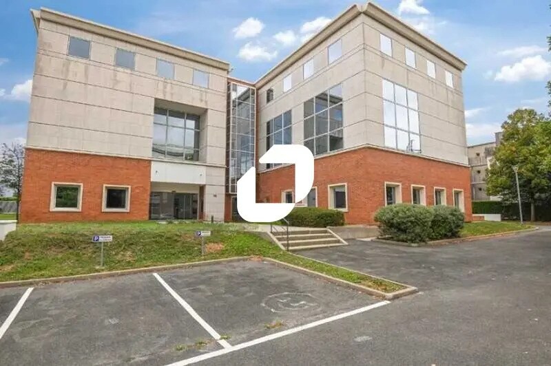 Bureau dans Chevilly-Larue à louer Photo du bâtiment- Image 1 de 15