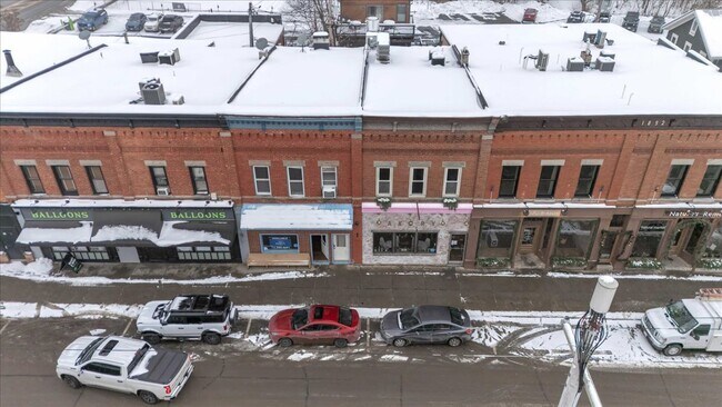 Plus de détails pour 24 Monroe St, Ellicottville, NY - Commerce de détail à vendre