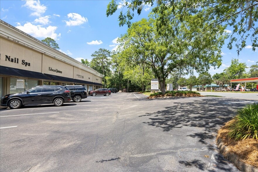2030 Thomasville Rd, Tallahassee, FL for lease - Building Photo - Image 3 of 27
