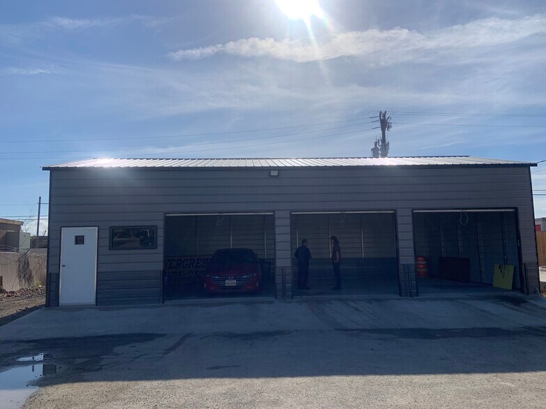 6616 Fm 78, San Antonio, TX à louer - Photo du bâtiment - Image 1 de 10